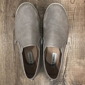Gray Steve Madden slip on